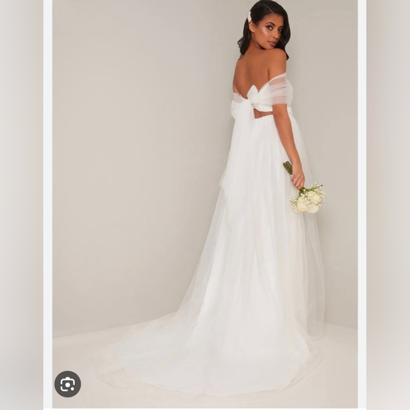 NWT Chi Chi London Wedding Dress - Picture 1 of 6